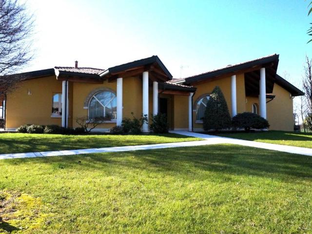 Villa Indipendente in vendita a Prodolone, San Vito Al Tagliamento