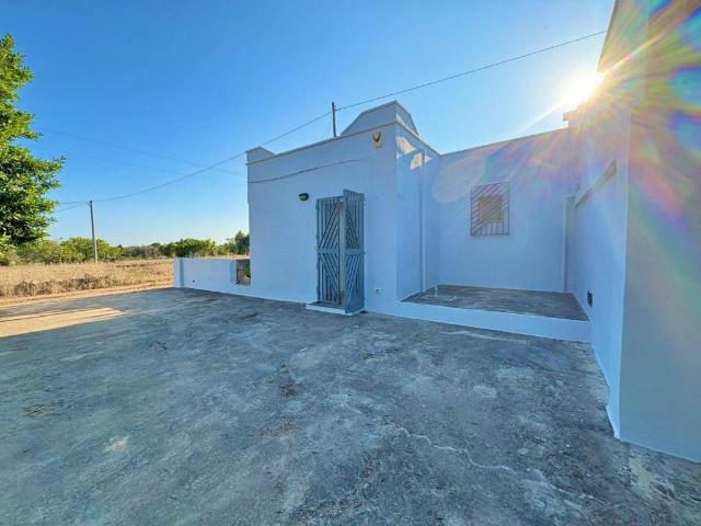 Villa Indipendente in vendita a San Vito Dei Normanni, Brindisi