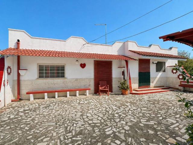 Villa Indipendente in vendita a Puglia, Brindisi