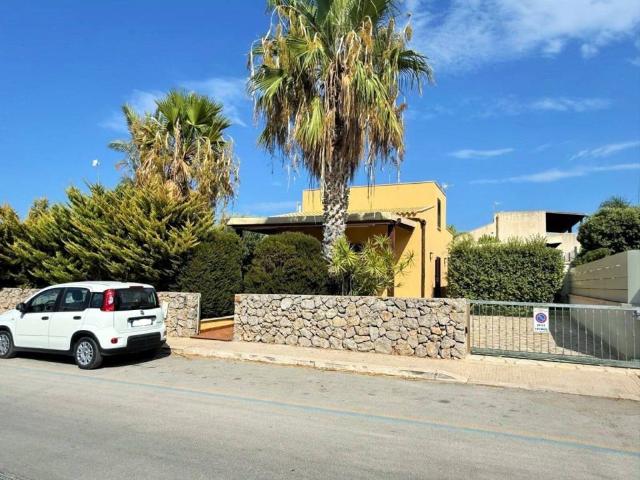 Villa Indipendente in vendita a San Vito Lo Capo, Sicilia