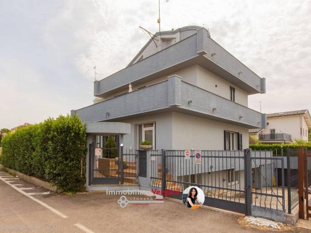 Villa Indipendente in vendita a San Vittore Olona, Milano