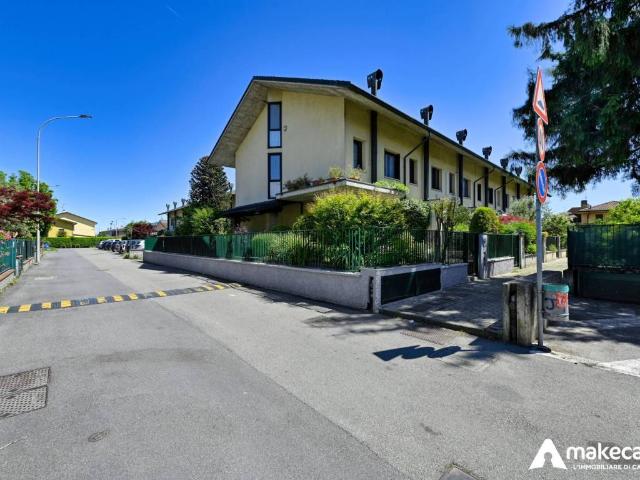 Villa Indipendente in vendita a San Zenone Al Lambro, Lombardia