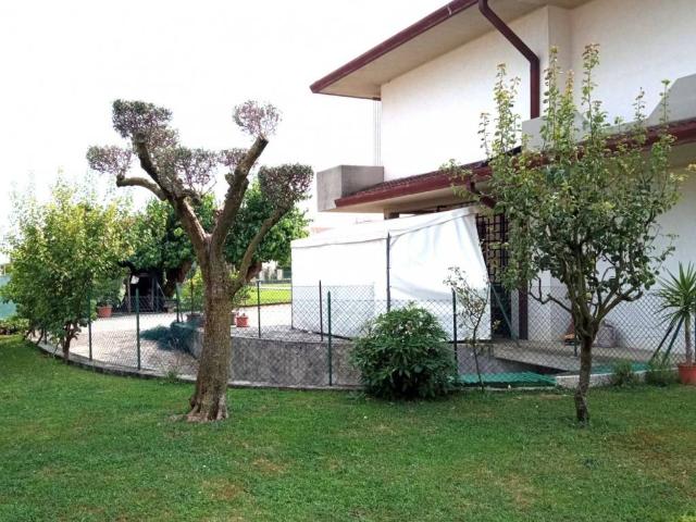 Villa Indipendente in vendita a Fonte, San Zenone Degli Ezzelini