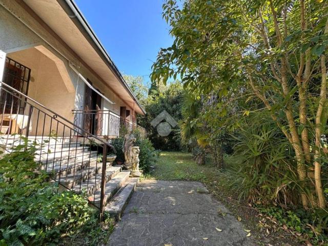 Villa Indipendente in vendita a Onè di Fonte, Veneto
