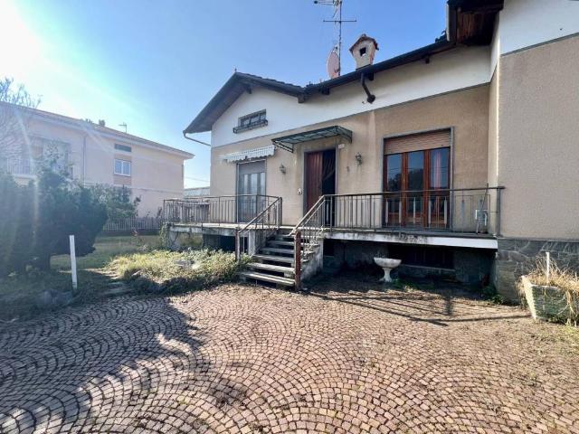 Villa Indipendente in vendita a Piemonte, Biella