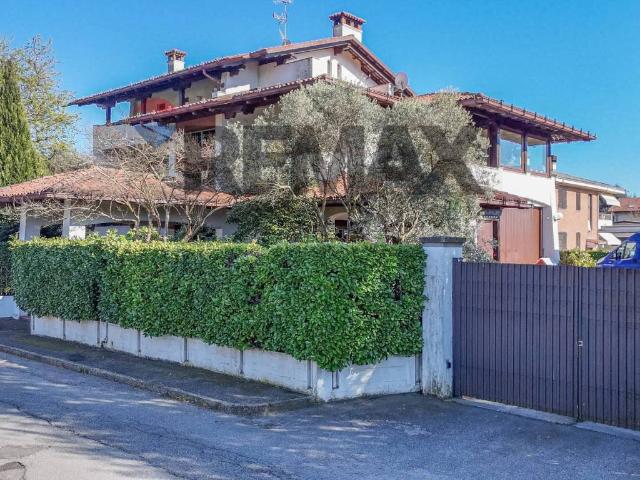 Villa Indipendente in vendita a Piemonte, Biella