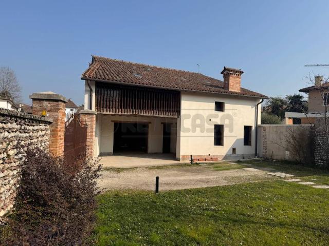 Villa Indipendente in vendita a Sandrigo, Veneto