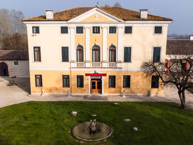 Villa Indipendente in vendita a Sandrigo, Veneto
