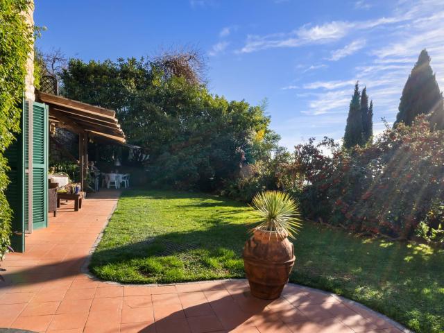 Villa Indipendente in vendita a Torre dei Stevani, San Remo