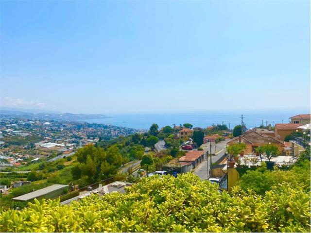 Villa Indipendente in vendita a San Remo, Liguria