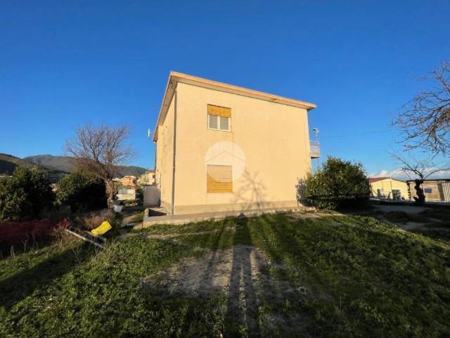 Villa Indipendente in vendita a San Remo, Liguria