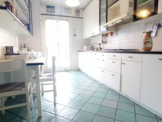 Villa Indipendente in vendita a San Remo, Liguria