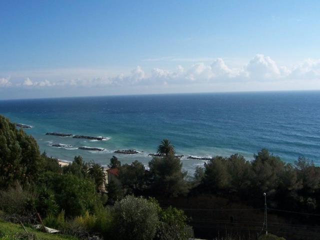 Villa Indipendente in vendita a Arma di Taggia, Provincia di Imperia