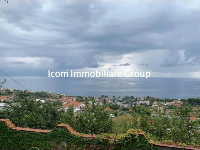 Villa Indipendente in vendita a San Remo, Liguria
