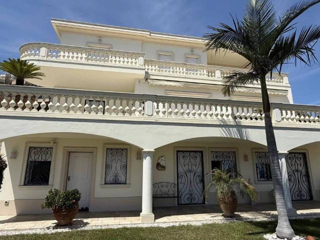 Villa Indipendente in vendita a San Remo, Liguria