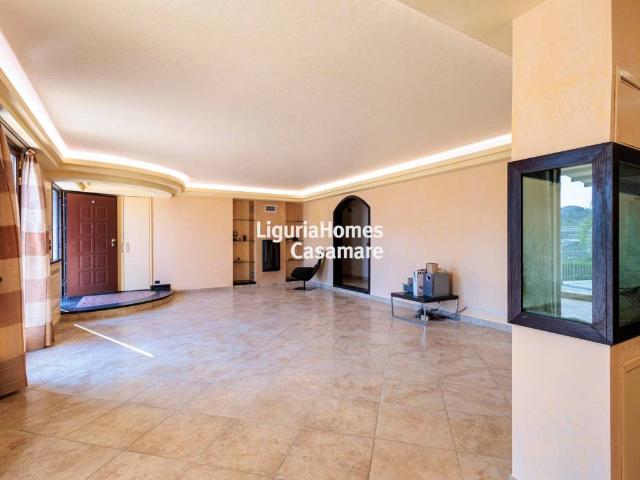 Villa Indipendente in vendita a San Lorenzo, San Remo