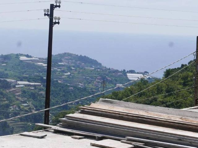 Villa Indipendente in vendita a San Remo, Liguria