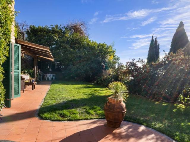 Villa Indipendente in vendita a Torre dei Stevani, San Remo