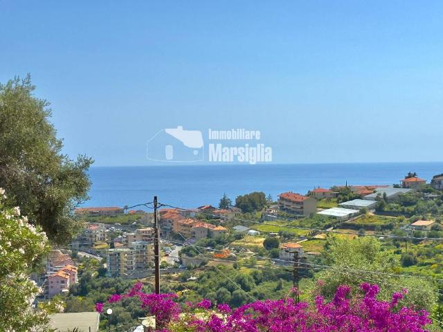 Villa Indipendente in vendita a San Remo, Liguria