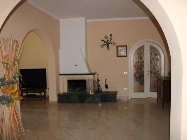 Villa Indipendente in vendita a Bientina, Pisa
