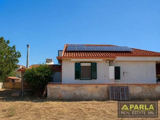 Villa Indipendente in vendita a Santa Croce Camerina, Sicilia