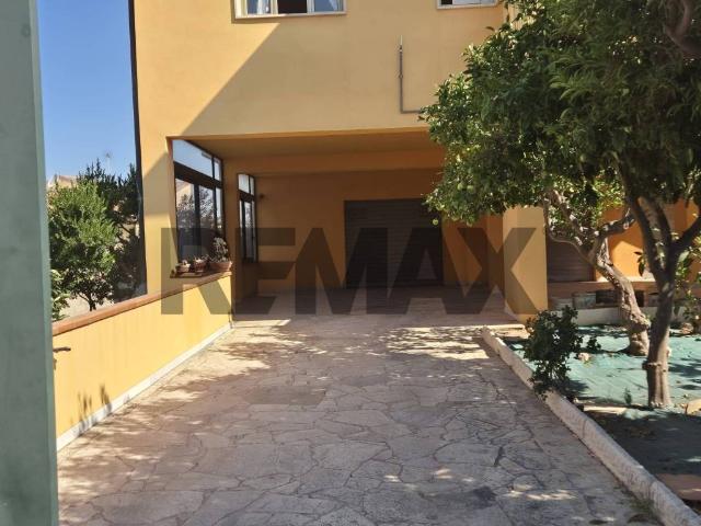 Villa Indipendente in vendita a Santa Croce Camerina, Sicilia