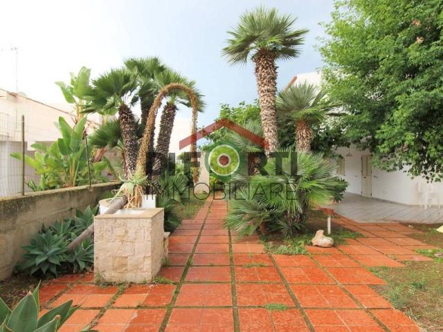 Villa Indipendente in vendita a Casuzze, Santa Croce Camerina