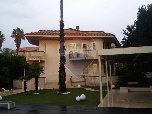 Villa Indipendente in vendita a Contrada Vignazze, Santa Croce Camerina
