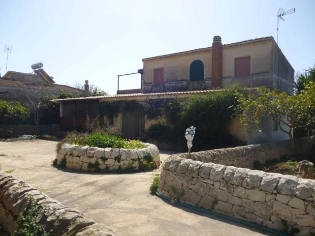 Villa Indipendente in vendita a Pellegrino, Santa Croce Camerina