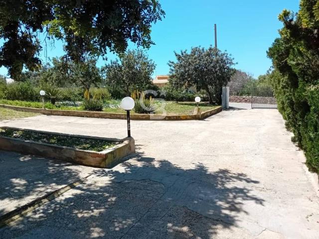 Villa Indipendente in vendita a Santa Croce Camerina, Sicilia
