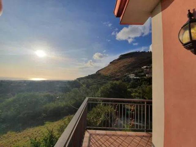 Villa Indipendente in vendita a Calabria, Cosenza