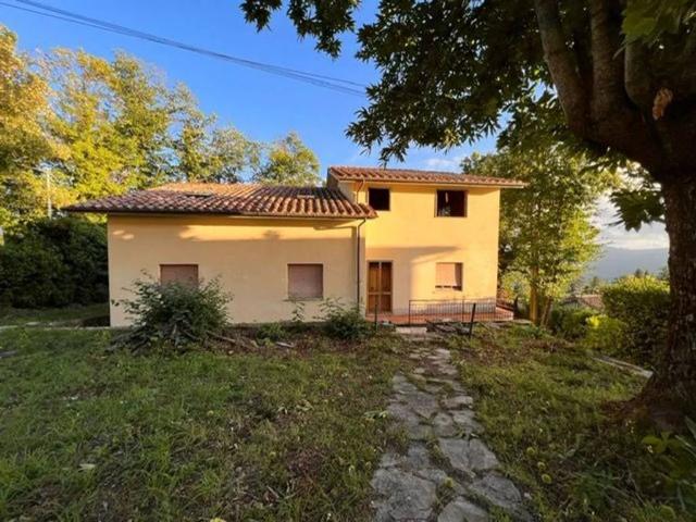 Villa Indipendente in vendita a Unione dei Comuni Montani Amiata Grossetana, Santa Fiora