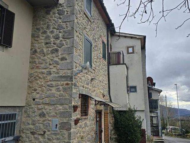Villa Indipendente in vendita a Unione dei Comuni Montani Amiata Grossetana, Santa Fiora