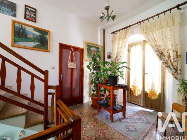 Villa Indipendente in vendita a Unione dei Comuni Montani Amiata Grossetana, Santa Fiora