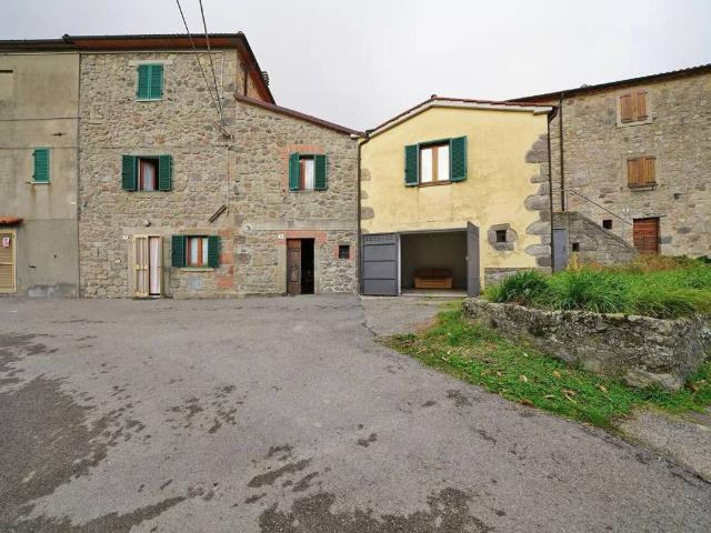 Villa Indipendente in vendita a Unione dei Comuni Montani Amiata Grossetana, Santa Fiora