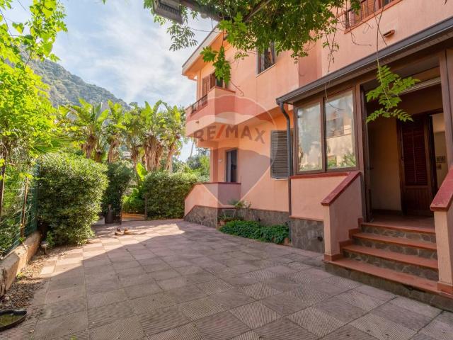 Villa Indipendente in vendita a Sant'Elia, Santa Flavia