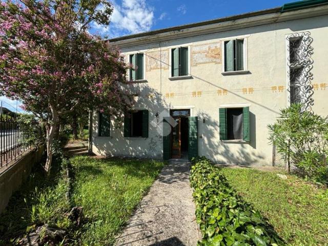 Villa Indipendente in vendita a Santa Giustina In Colle, Veneto