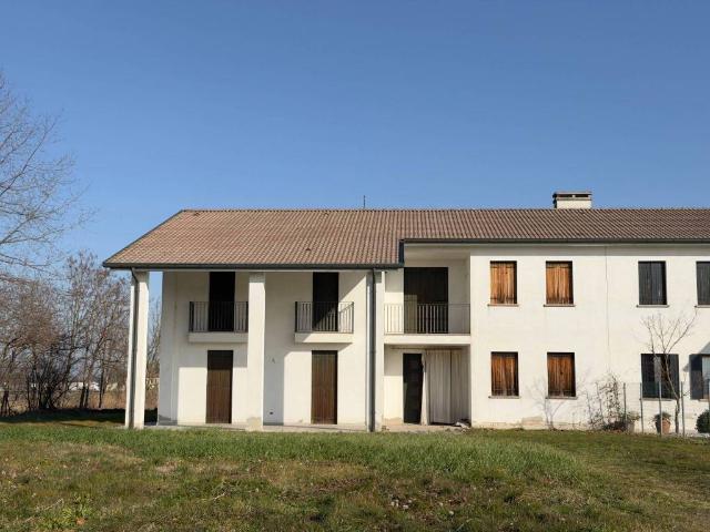 Villa Indipendente in vendita a Santa Giustina In Colle, Veneto