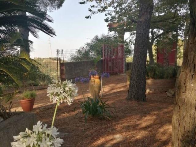 Villa Indipendente in vendita a Santa Lucia Di, Sicilia