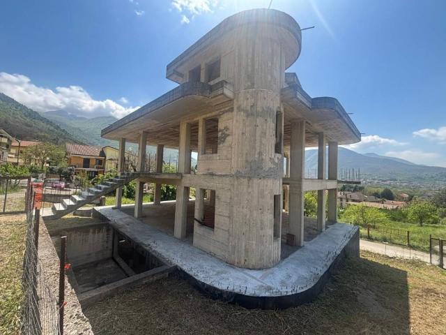 Villa Indipendente in vendita a Santa Lucia Di Serino, Campania