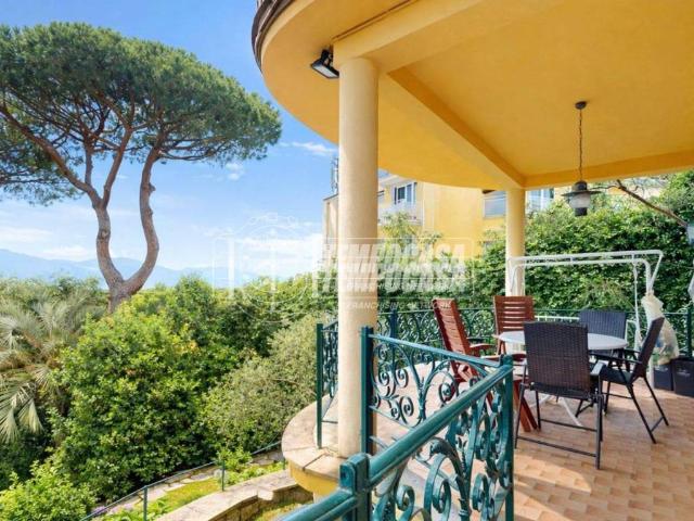 Villa Indipendente in vendita a San Lorenzo Della Costa, Liguria