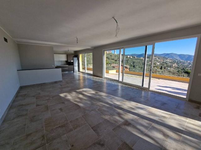 Villa Indipendente in vendita a San Lorenzo della Costa, San Lorenzo Della Costa