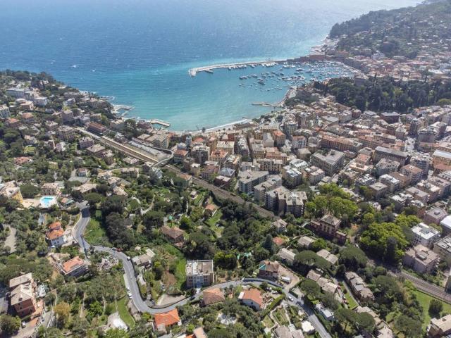 Villa Indipendente in vendita a San Lorenzo Della Costa, Liguria