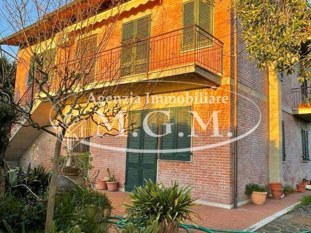 Villa Indipendente in vendita a Santa Maria A Monte, Toscana