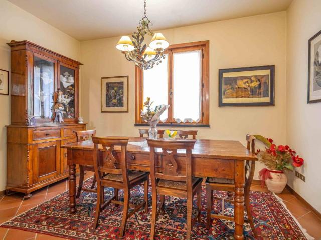 Villa Indipendente in vendita a Cinque Case, Santa Maria A Monte