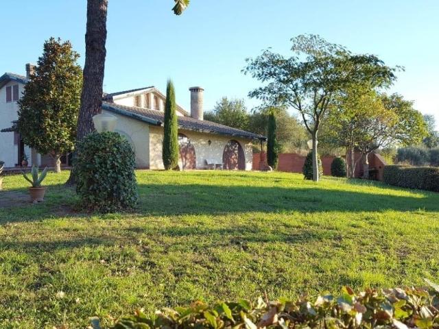 Villa Indipendente in vendita a Santa Maria A Monte, Toscana