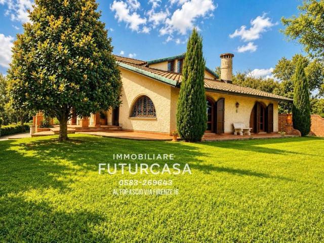 Villa Indipendente in vendita a Santa Maria A Monte, Toscana