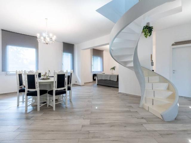 Villa Indipendente in vendita a Ponticelli, Santa Maria A Monte