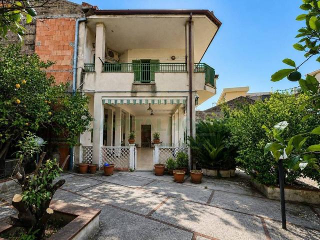Villa Indipendente in vendita a Sant'Andrea dei Lagni, Santa Maria Capua