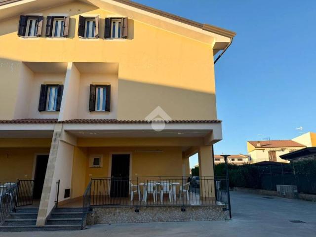 Villa Indipendente in vendita a Calabria, Cosenza